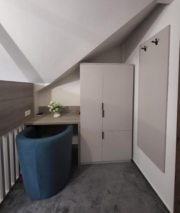 Xo Residence Arad Bagian luar foto
