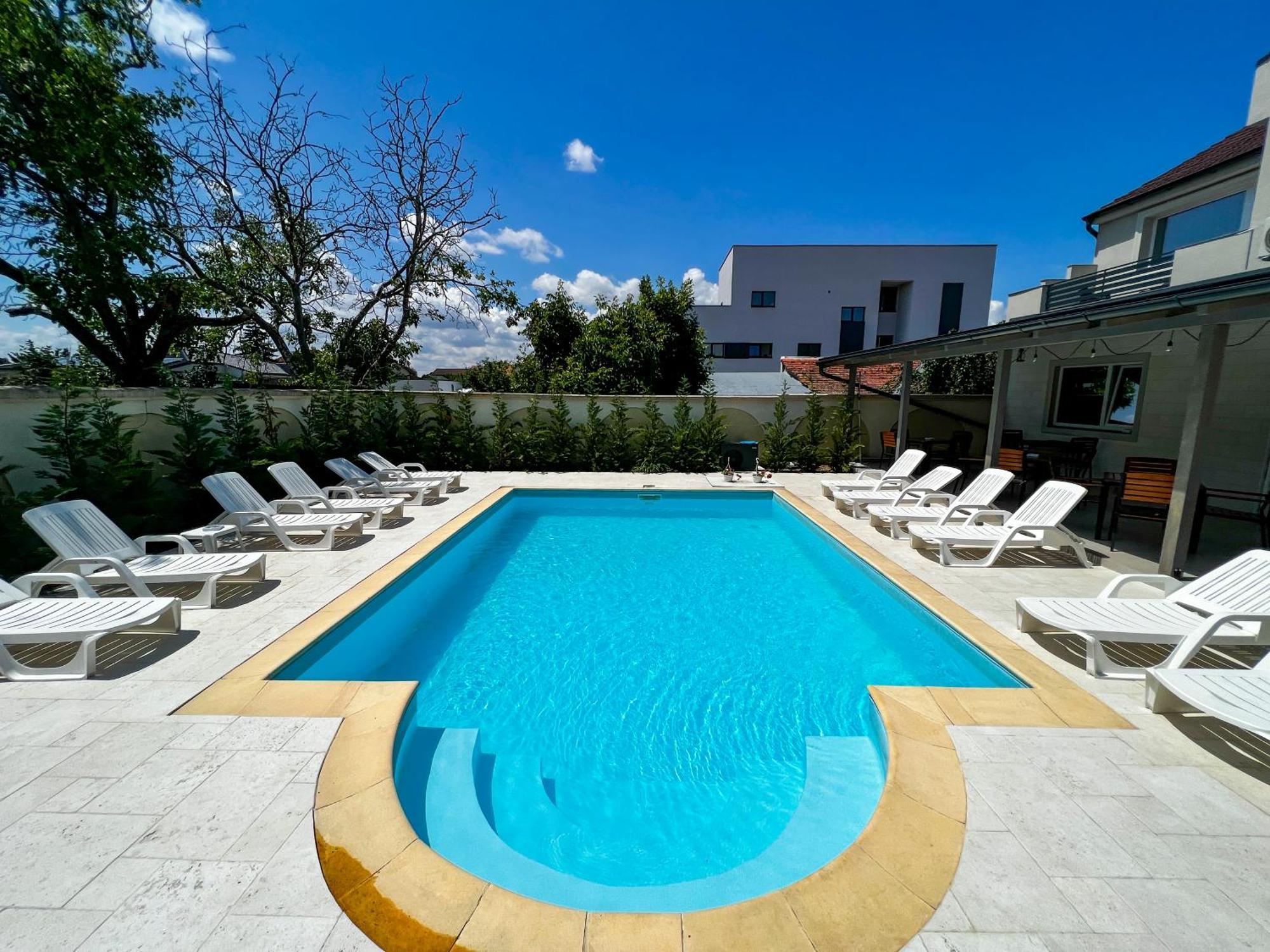 Xo Residence Arad Bagian luar foto